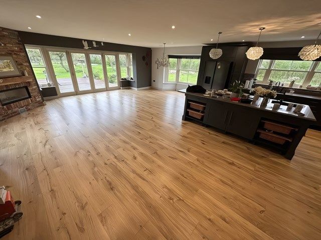 images/wooden-floors/slider/wood-floor-6-kireth-ai.jpeg