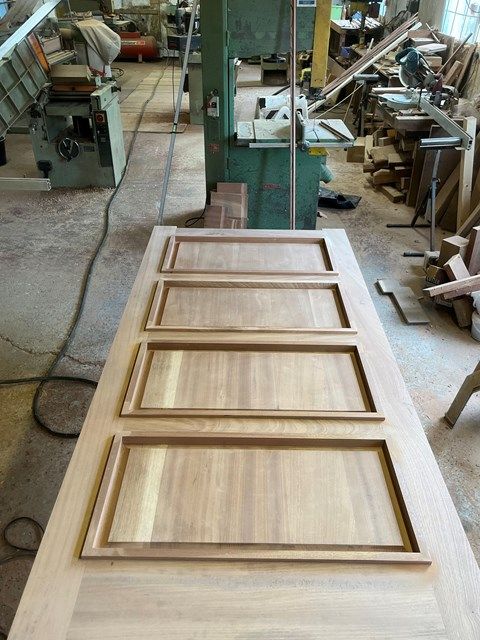 images/doors/slider/wooden-doors-5-kireth-ai.jpeg
